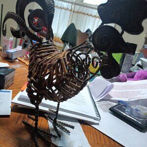 VINTAGE TIN/METAL ROOSTER FIGURINE